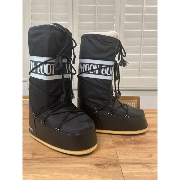 Moon Boots Icon Black Nylon Boot Unisex 11.5/13 M 12.5/14 L NWOB Water Repellant - Picture 2 of 10